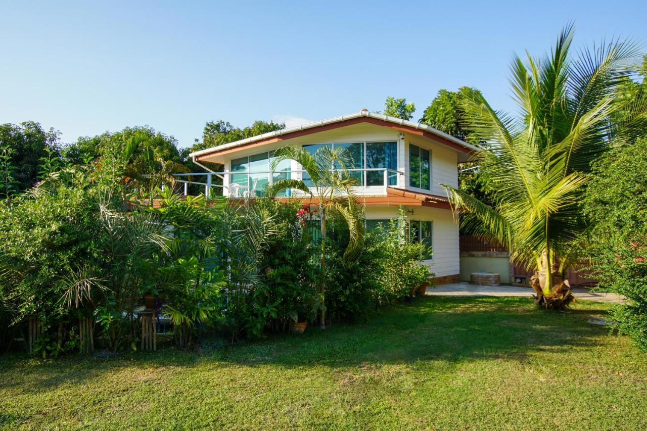 Tina'S Living Paradise - Guesthouses With Private Pool Ban Phe Exterior foto
